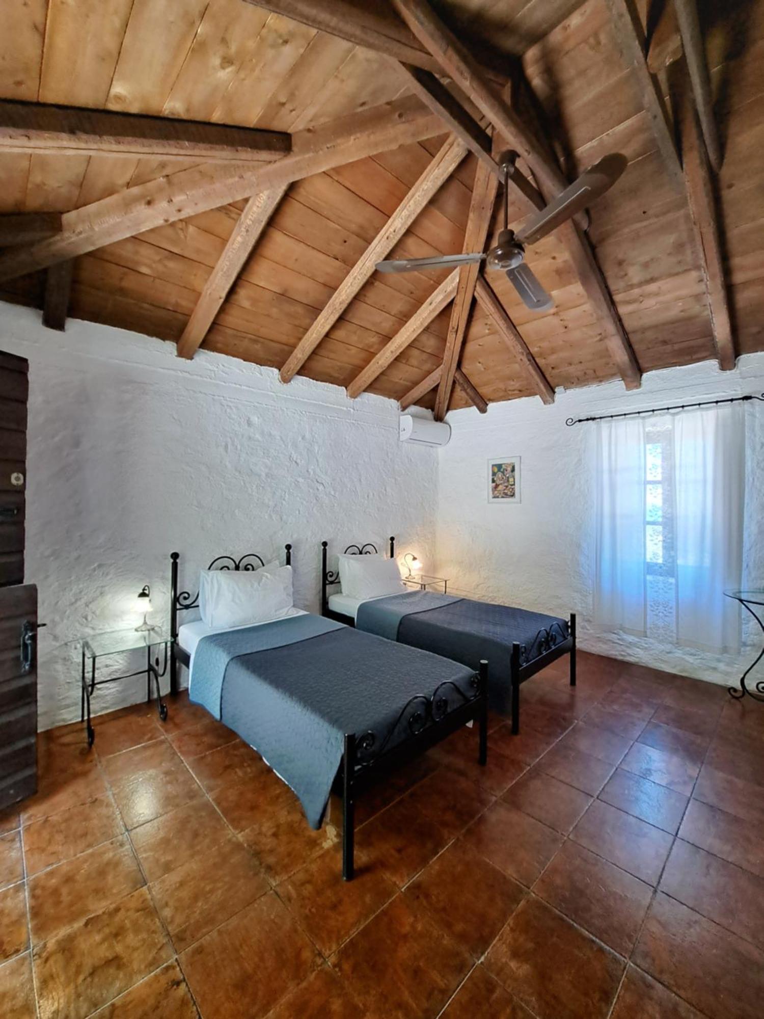 Tsivouli Accommodation Lithakia  Bagian luar foto