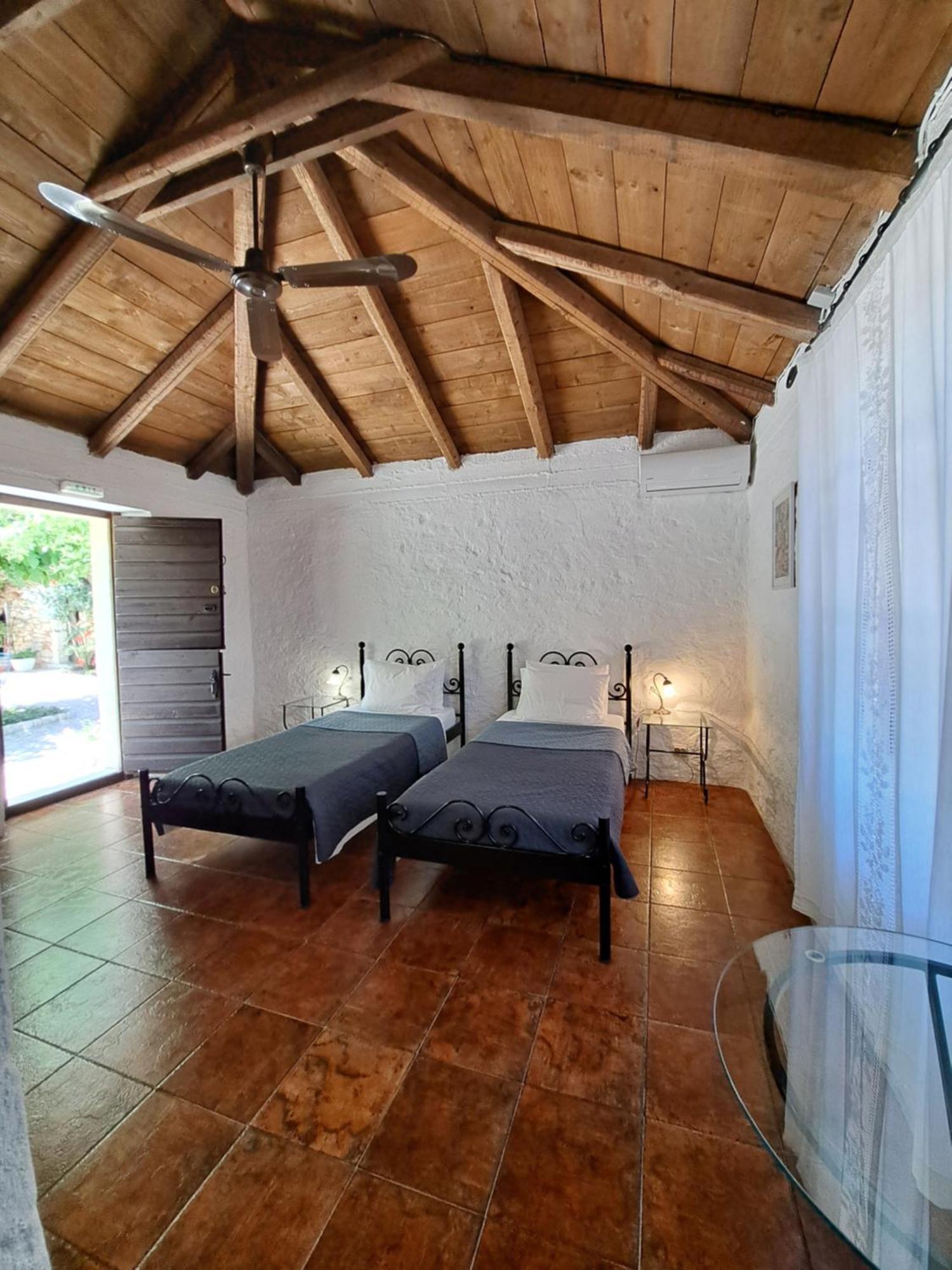 Tsivouli Accommodation Lithakia  Bagian luar foto